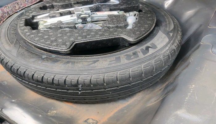 2018 Maruti Ciaz ALPHA 1.5 SHVS PETROL, Petrol, Manual, 96,969 km, tyre