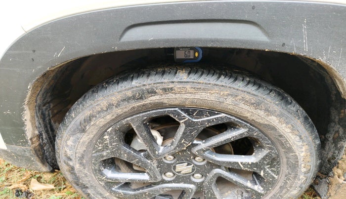 2025 Maruti FRONX DELTA PLUS 1.2L AGS, Petrol, Automatic, 7,932 km, tyre