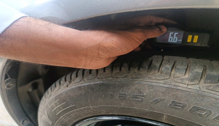 2010 Maruti Ritz VXI, Petrol, Manual, 51,894 km, tyre