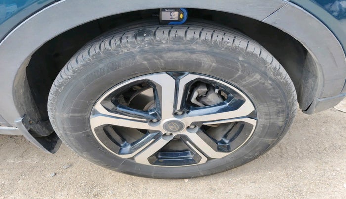 2021 Tata NEXON EV XZ PLUS LUX, Electric, Automatic, 69,461 km, tyre
