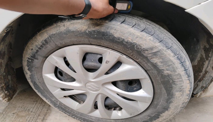 2023 Maruti Dzire VXI, Petrol, Manual, 1,26,255 km, tyre
