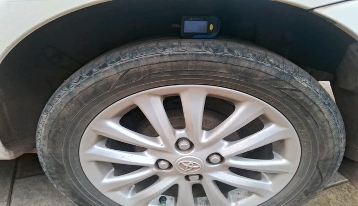 2013 Toyota Etios VD, Diesel, Manual, 88,610 km, tyre