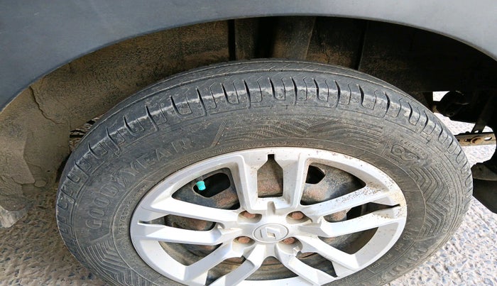 2020 Renault TRIBER RXT, Petrol, Manual, 55,019 km, tyre