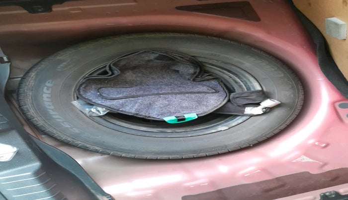 2017 Hyundai Elite i20 MAGNA EXECUTIVE 1.2, Petrol, Manual, 34,498 km, tyre