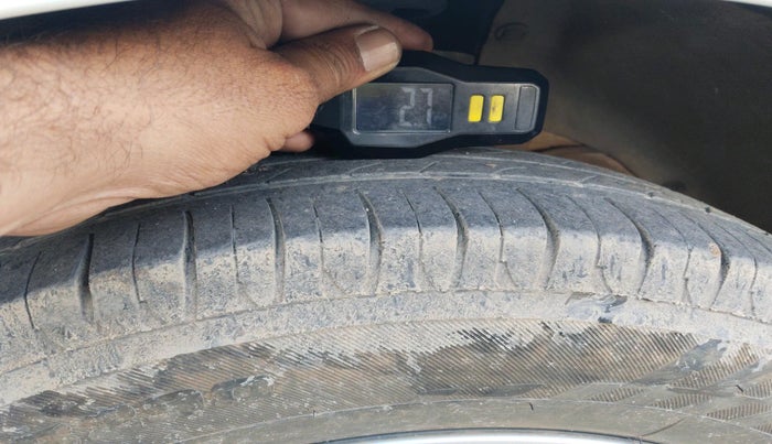 2018 Maruti Swift ZDI, Diesel, Manual, 74,938 km, tyre