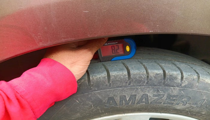 2015 Maruti Ertiga VXI, Petrol, Manual, 22,574 km, tyre