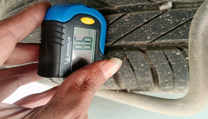 2015 Maruti Ertiga VXI, Petrol, Manual, 22,574 km, tyre