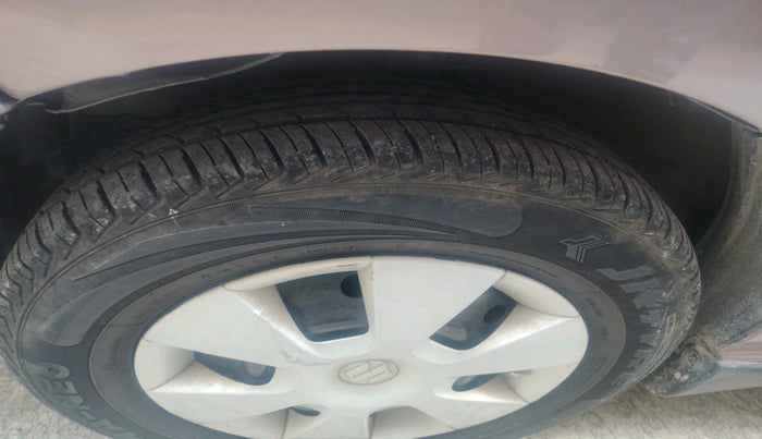 2011 Maruti A Star VXI (ABS) AT, Petrol, Automatic, 31,307 km, tyre