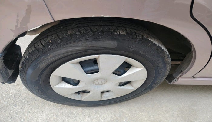 2011 Maruti A Star VXI (ABS) AT, Petrol, Automatic, 31,307 km, tyre