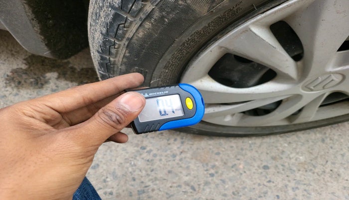 2019 Maruti New Wagon-R LXI CNG 1.0, Petrol, Manual, 1,15,272 km, tyre