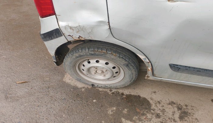 2012 Maruti Wagon R 1.0 LXI CNG, Petrol, Manual, 1,35,134 km, tyre