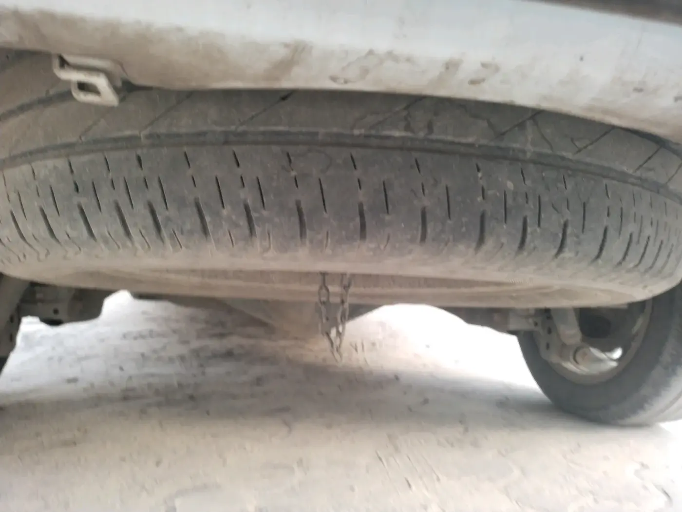 2022 Toyota Innova Crysta 2.7 ZX AT 7 STR, Petrol, Automatic, 43,264 km, tyre