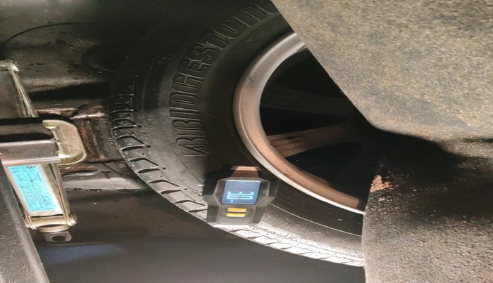 2012 Hyundai Verna FLUIDIC VTVT 1.6 EX AT, Petrol, Automatic, 56,542 km, tyre