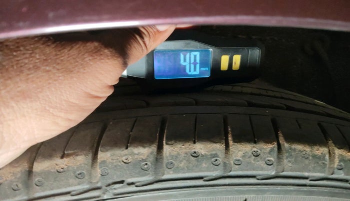 2012 Hyundai Verna FLUIDIC VTVT 1.6 EX AT, Petrol, Automatic, 56,542 km, tyre