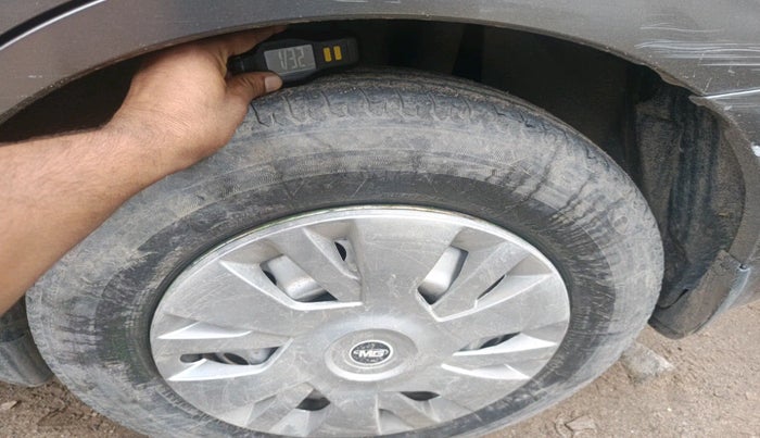 2018 Maruti Dzire LXI, Petrol, Manual, 56,429 km, tyre