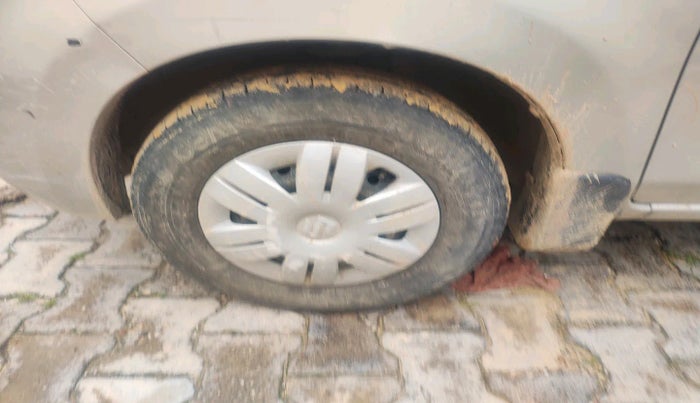 2020 Maruti Alto VXI, Petrol, Manual, 14,320 km, tyre