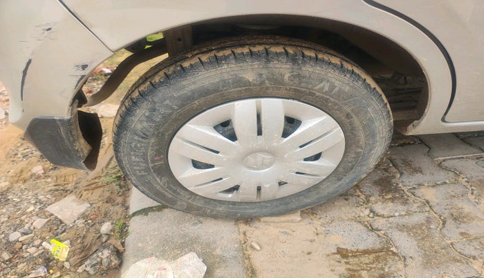 2020 Maruti Alto VXI, Petrol, Manual, 14,320 km, tyre