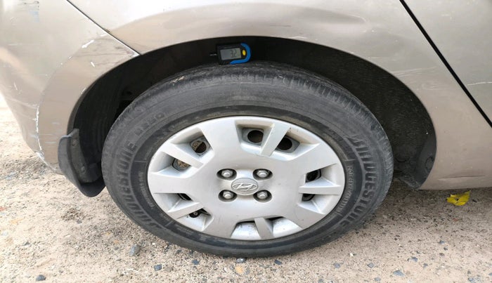 2013 Hyundai i20 MAGNA (O) 1.4 CRDI, Diesel, Manual, 1,15,000 km, tyre