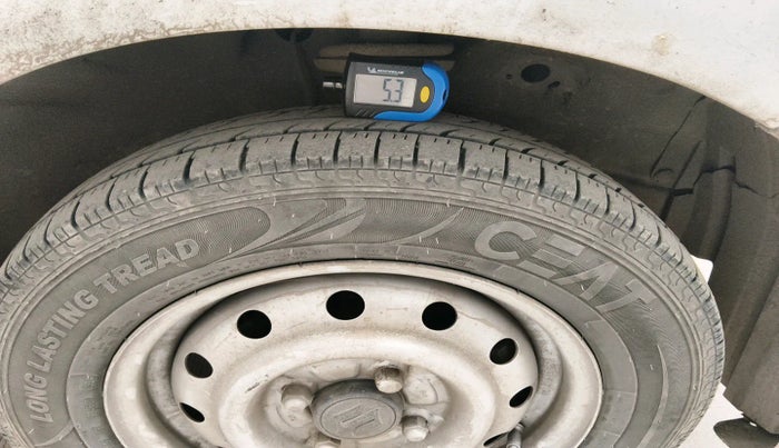 2010 Maruti Wagon R 1.0 LXI CNG, Petrol, Manual, 1,30,488 km, tyre