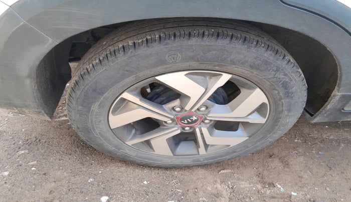 2020 KIA SONET GTX PLUS 1.0 DCT, Petrol, Automatic, 82,473 km, tyre