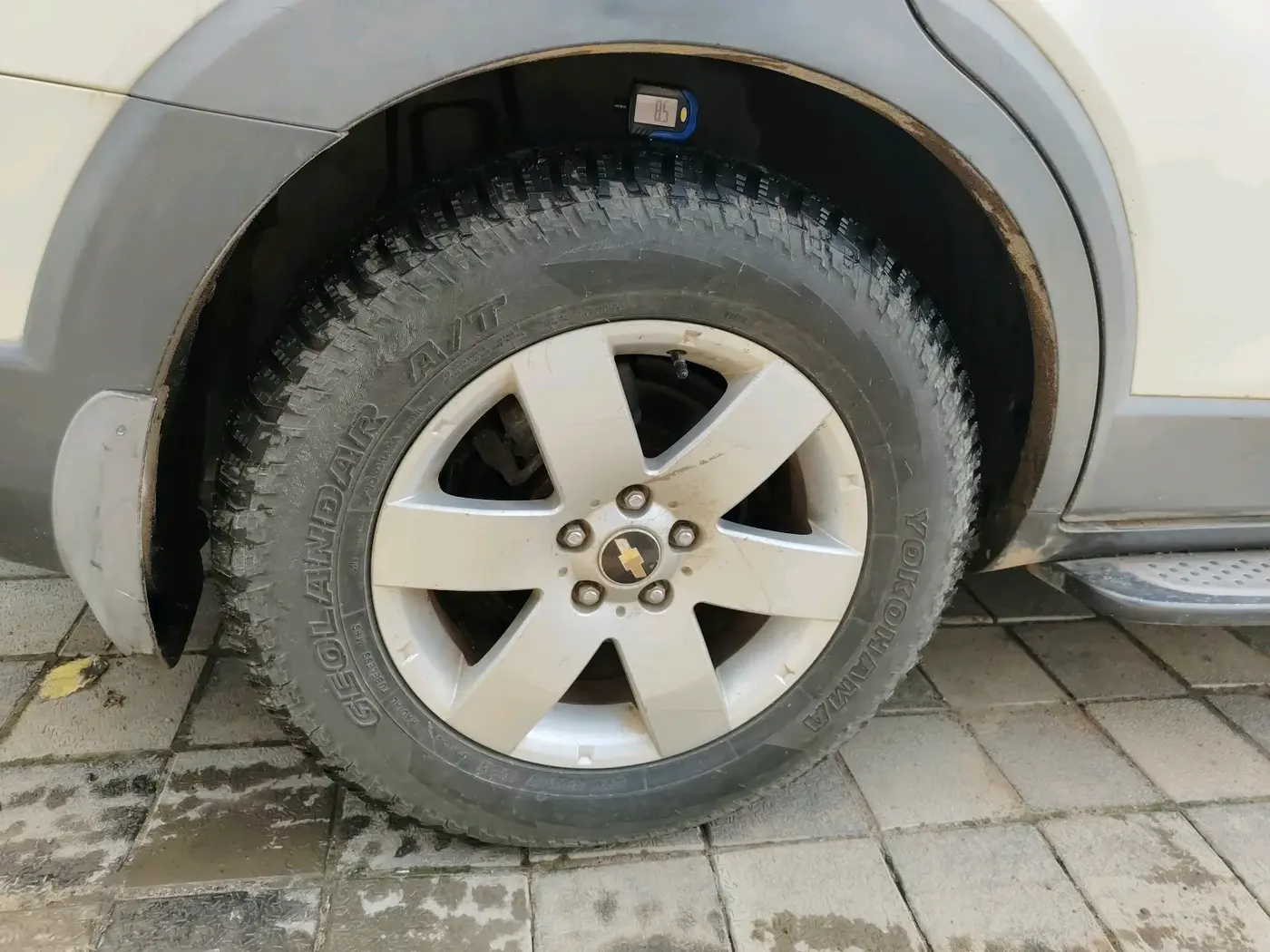 2011 Chevrolet Captiva XTREME, Diesel, Manual, 1,41,160 km, tyre