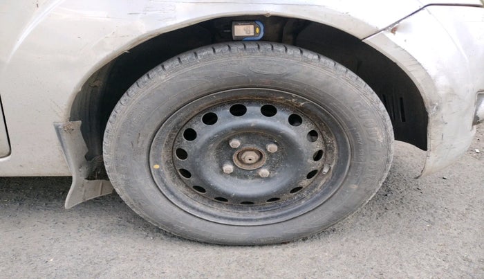 2010 Ford Figo EXI 1.4 DIESEL, Diesel, Manual, 1,15,617 km, tyre