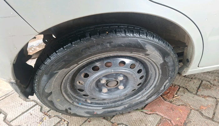 2010 Maruti Wagon R 1.0 VXI, Petrol, Manual, 80,655 km, tyre