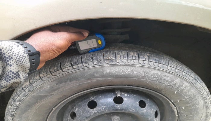 2011 Maruti Alto STD, Petrol, Manual, 67,576 km, tyre