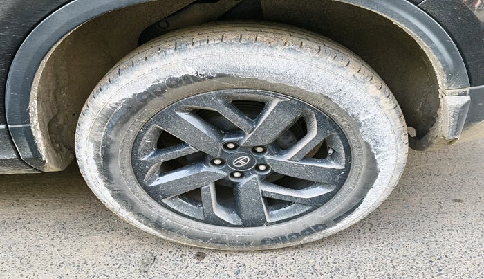 2021 Tata Harrier XT PLUS 2.0L KRYOTEC DARK EDITON, Diesel, Manual, 73,266 km, tyre