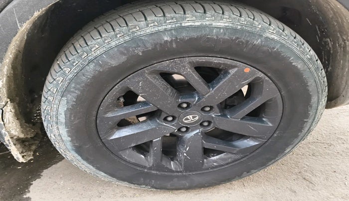 2021 Tata Harrier XT PLUS 2.0L KRYOTEC DARK EDITON, Diesel, Manual, 73,266 km, tyre