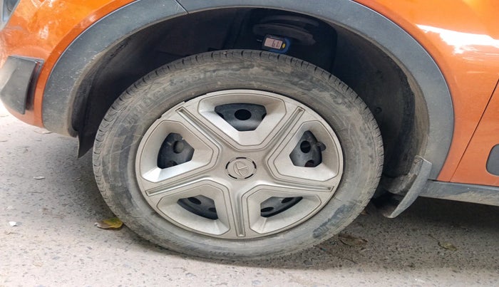 2019 Tata NEXON XM PETROL, Petrol, Manual, 1,15,586 km, tyre