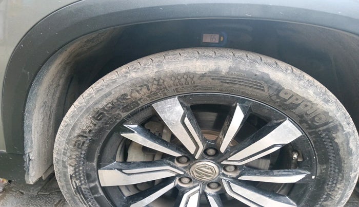 2019 MG HECTOR SHARP 1.5 DCT PETROL, Petrol, Automatic, 1,12,714 km, tyre