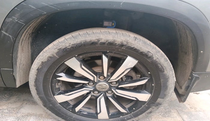 2019 MG HECTOR SHARP 1.5 DCT PETROL, Petrol, Automatic, 1,12,714 km, tyre