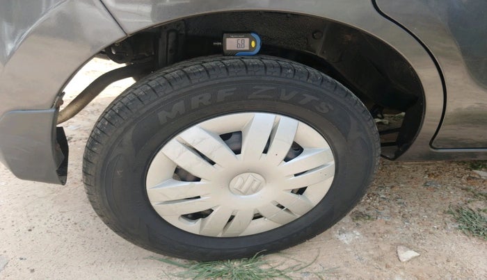 2016 Maruti Alto 800 LXI, Petrol, Manual, 30,153 km, tyre