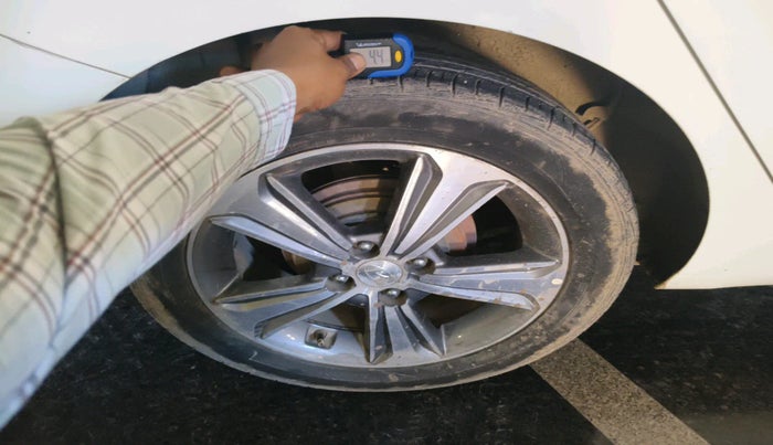 2019 Hyundai Verna 1.6 VTVT SX + AT, Petrol, Automatic, 75,294 km, tyre
