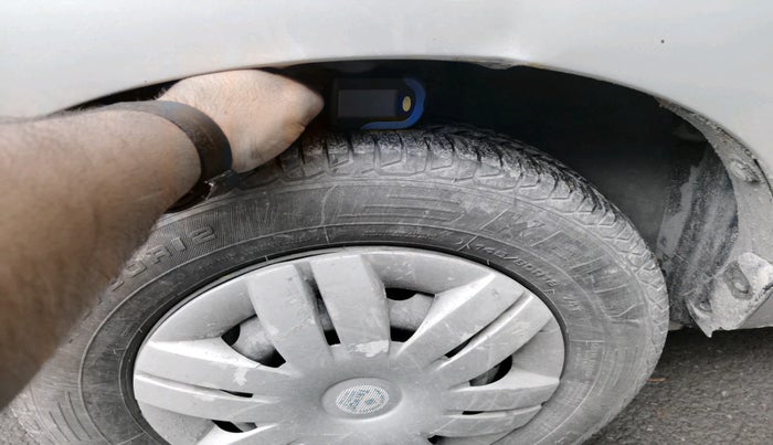 2016 Maruti Alto 800 LXI CNG, Petrol, Manual, 1,10,000 km, tyre