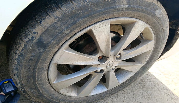 2012 Hyundai Verna FLUIDIC 1.6 CRDI SX, Diesel, Manual, 1,06,960 km, tyre