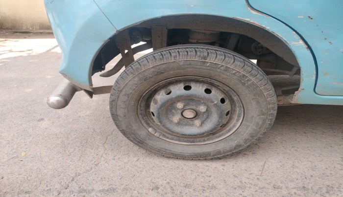 2012 Maruti Alto 800 LXI CNG, Petrol, Manual, 1,16,168 km, tyre