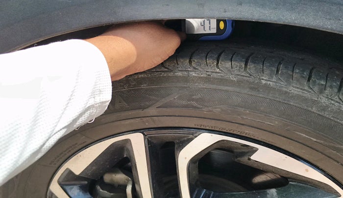 2023 KIA CARENS LUXURY PLUS IMT 1.5 DIESEL IMT, Diesel, Manual, 69,951 km, tyre