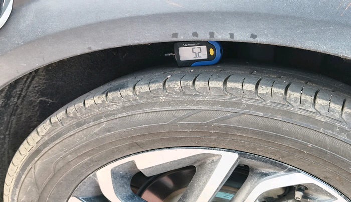 2023 KIA CARENS LUXURY PLUS IMT 1.5 DIESEL IMT, Diesel, Manual, 69,951 km, tyre