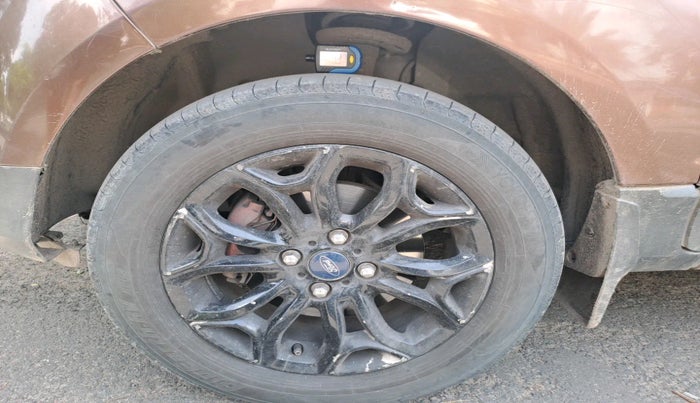 2017 Ford Ecosport TITANIUM 1.5L DIESEL, Diesel, Manual, 1,59,673 km, tyre