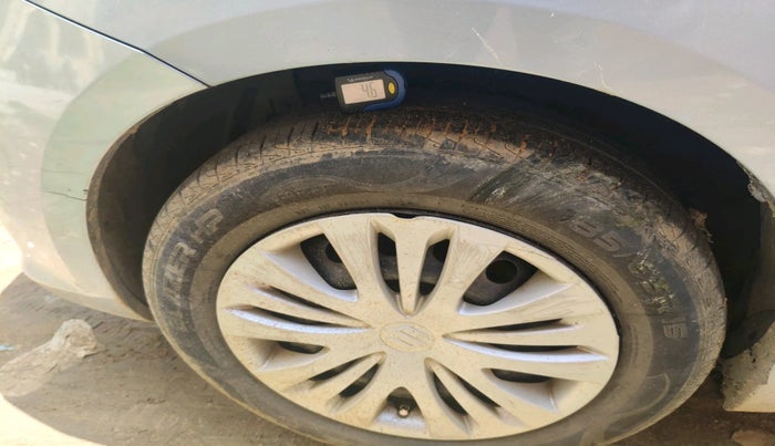 2013 Maruti Ertiga ZDI, Diesel, Manual, 1,61,309 km, tyre