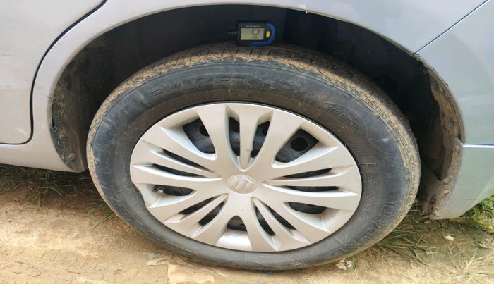 2013 Maruti Ertiga ZDI, Diesel, Manual, 1,61,309 km, tyre