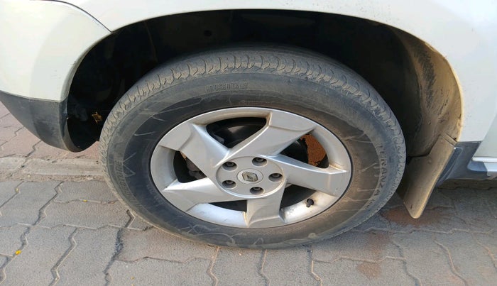 2012 Renault Duster 110 PS RXZ DIESEL, Diesel, Manual, 1,68,402 km, tyre