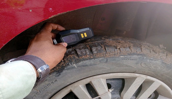 2015 Tata Bolt XE REVOTRON, Petrol, Manual, 45,115 km, tyre