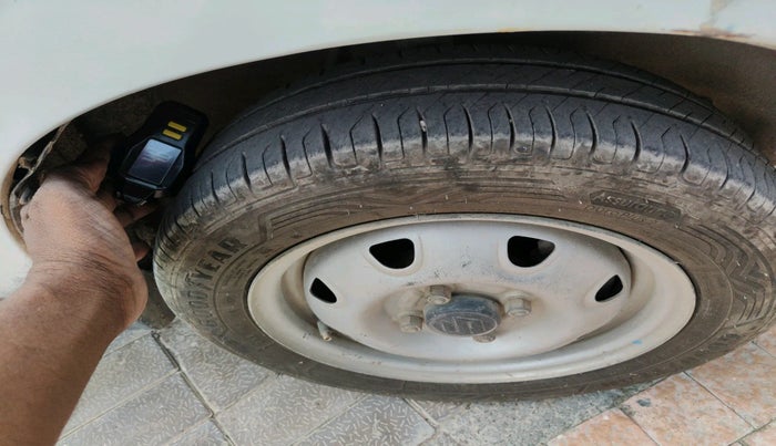 2015 Maruti Alto K10 LXI, Petrol, Manual, 68,237 km, tyre