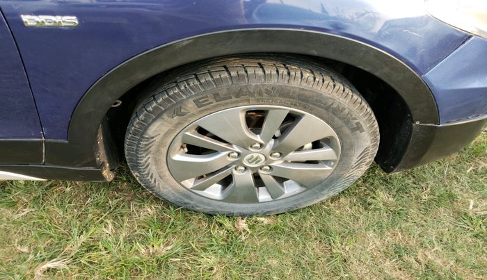 2015 Maruti S Cross ZETA 1.3, Diesel, Manual, 60,174 km, tyre