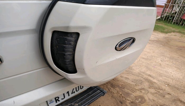 2017 Mahindra TUV300 T6, Diesel, Manual, 2,14,299 km, tyre
