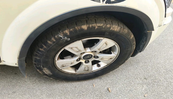 2013 Mahindra XUV500 W8, Diesel, Manual, 20,60,101 km, tyre