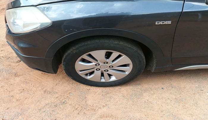 2015 Maruti S Cross ZETA 1.3, Diesel, Manual, 1,03,320 km, tyre